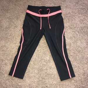 NWOT Workout Capris